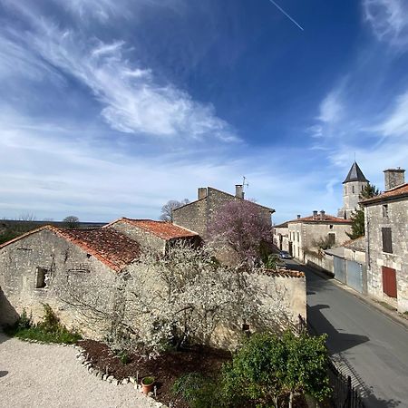 Maison Dix Tusson Dış mekan fotoğraf
