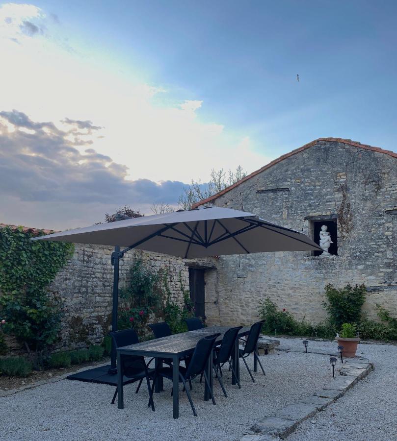 Maison Dix Tusson Dış mekan fotoğraf
